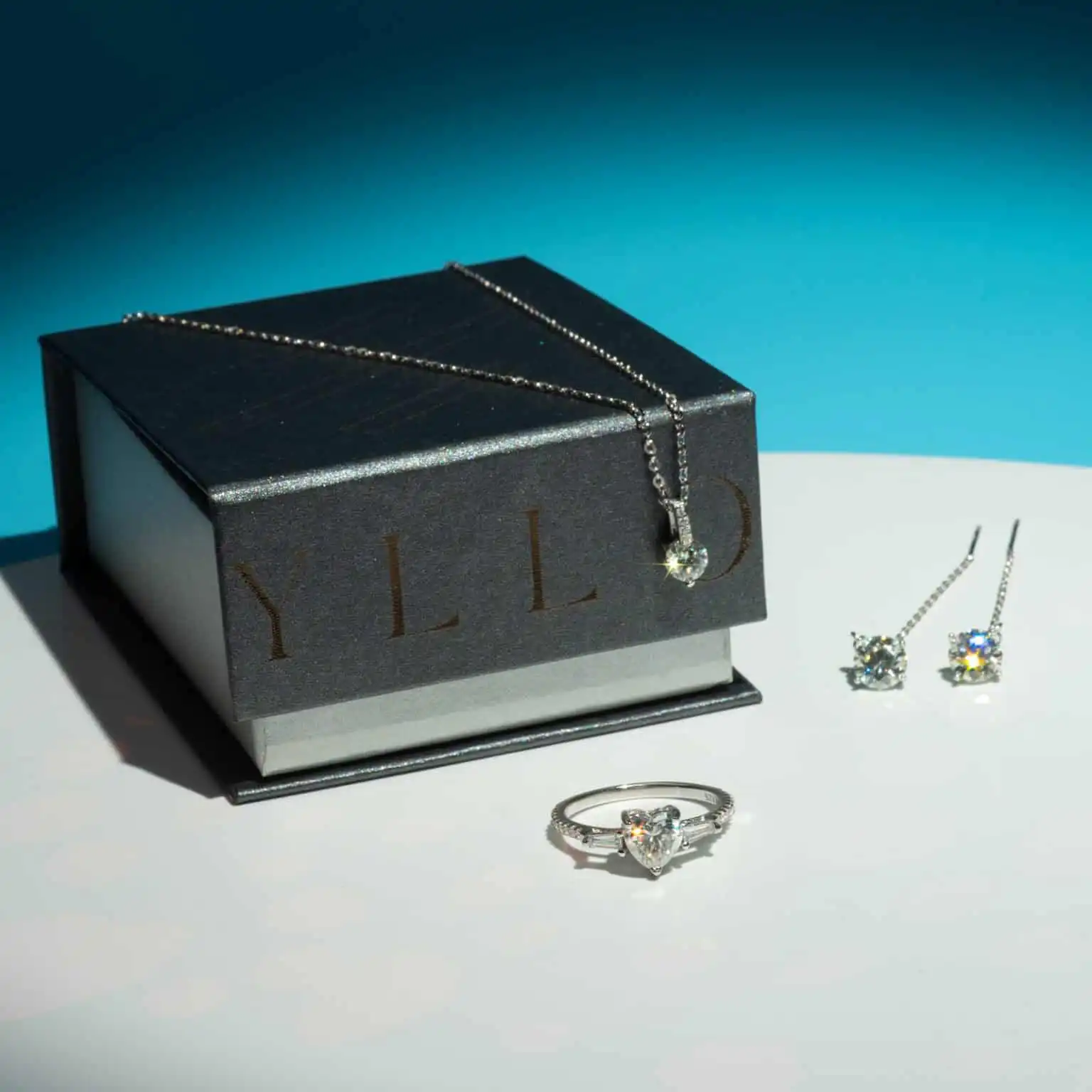 Heart Inel din Argint Diamant Moissanite