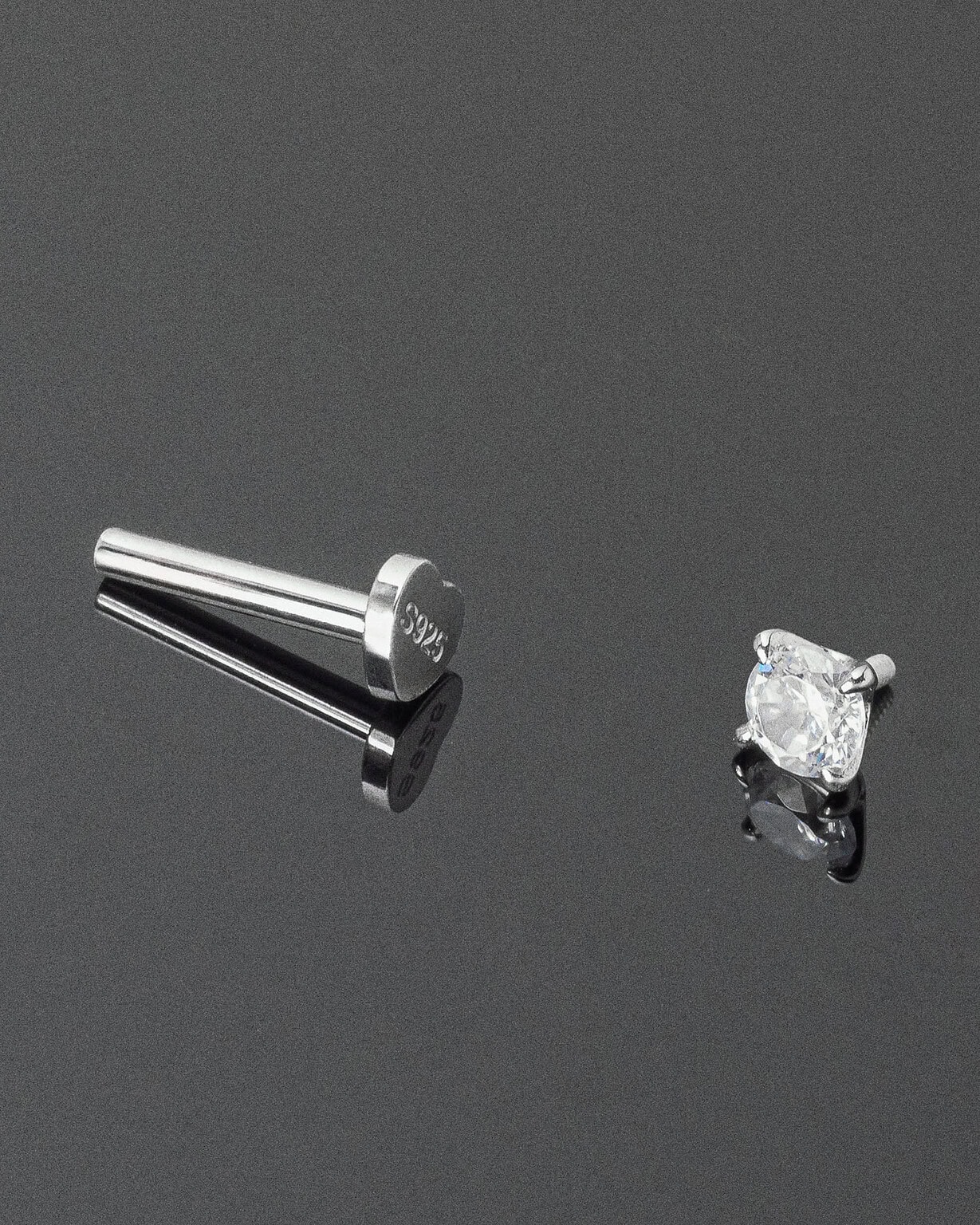Piercing din Argint și Cristal de 2 mm Piercing din Argint și Cristal de 2 mm