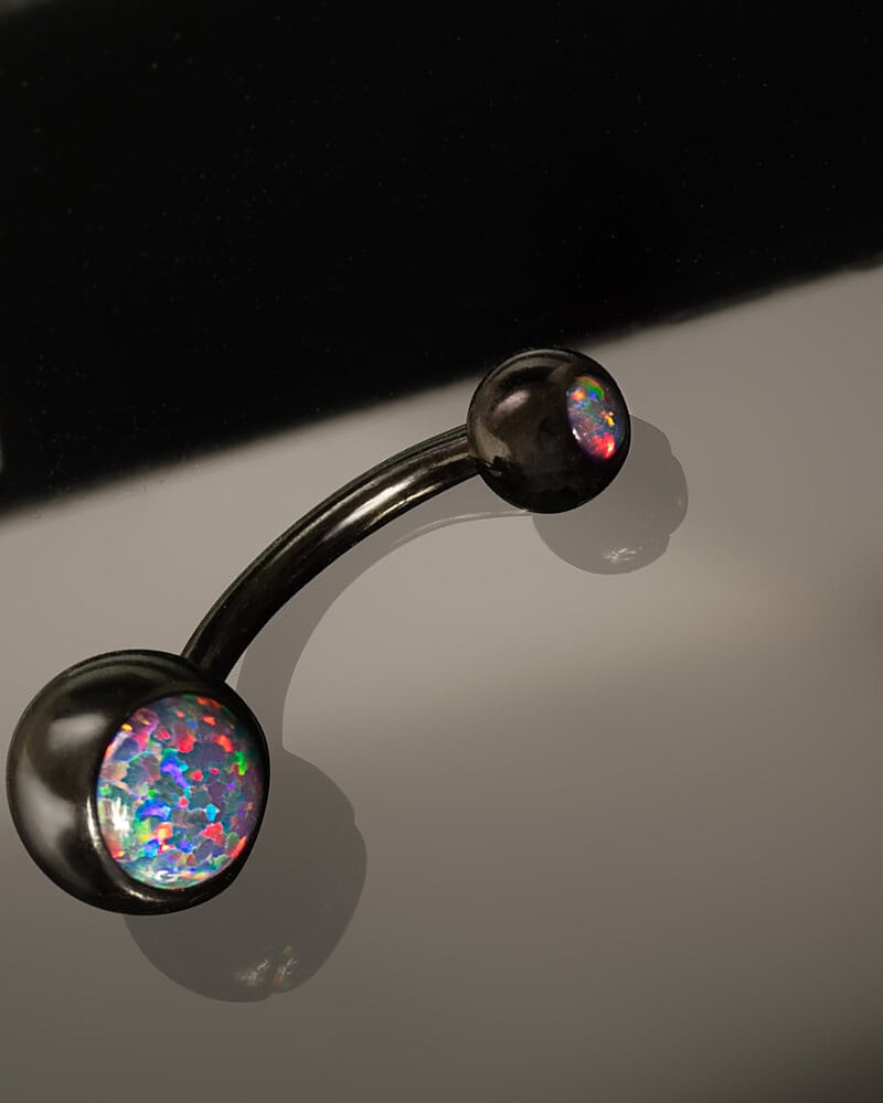 Piercing Buric Titan F136 cu Opal Lavandă Negru